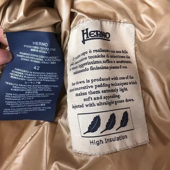 Herno Ultralight Nylon hooded down jacket - Picture 13 of 13